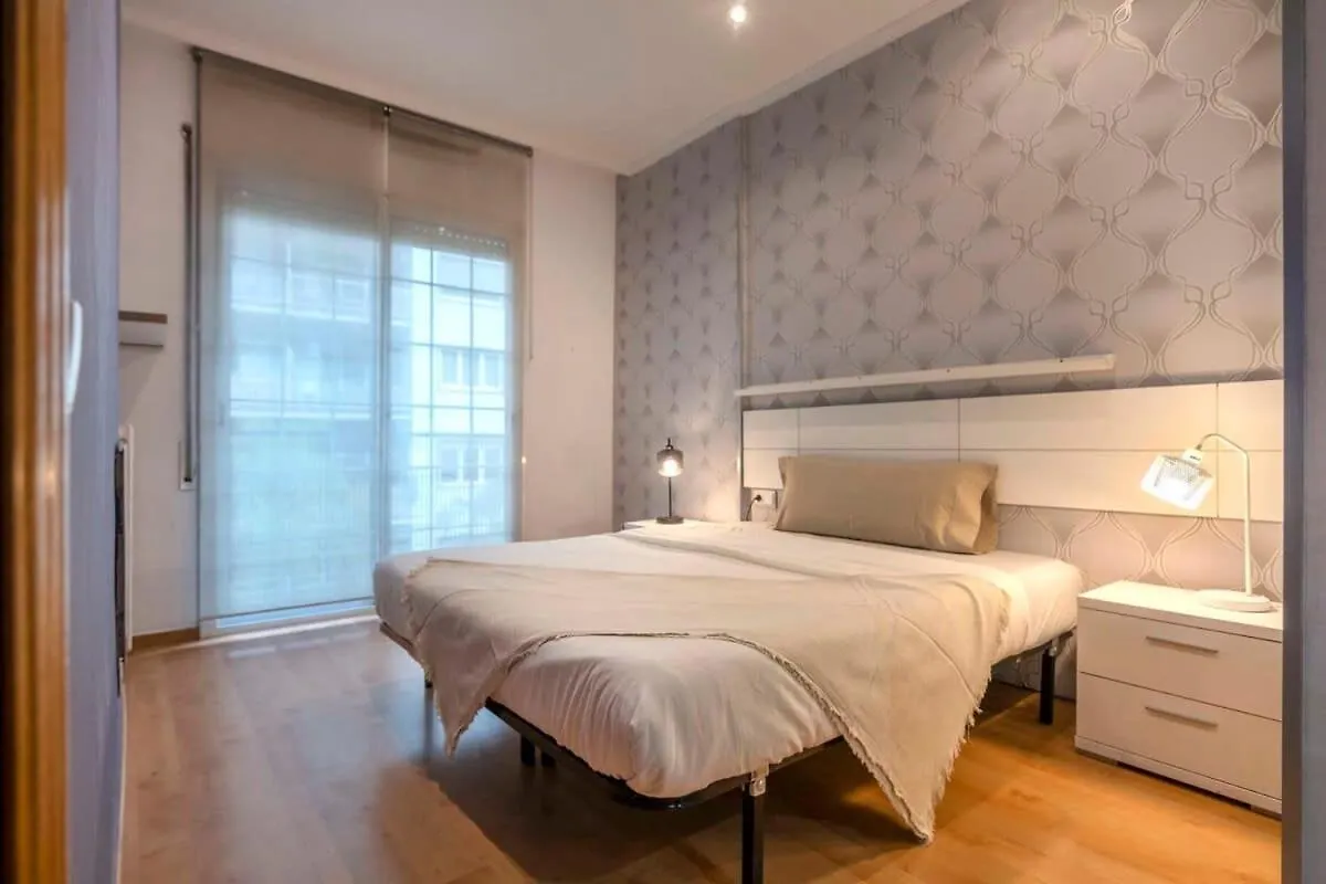 Apartman Comfy 4Bd-2Bth With Terrace In Plaza Espana Barcelona Spanyolország