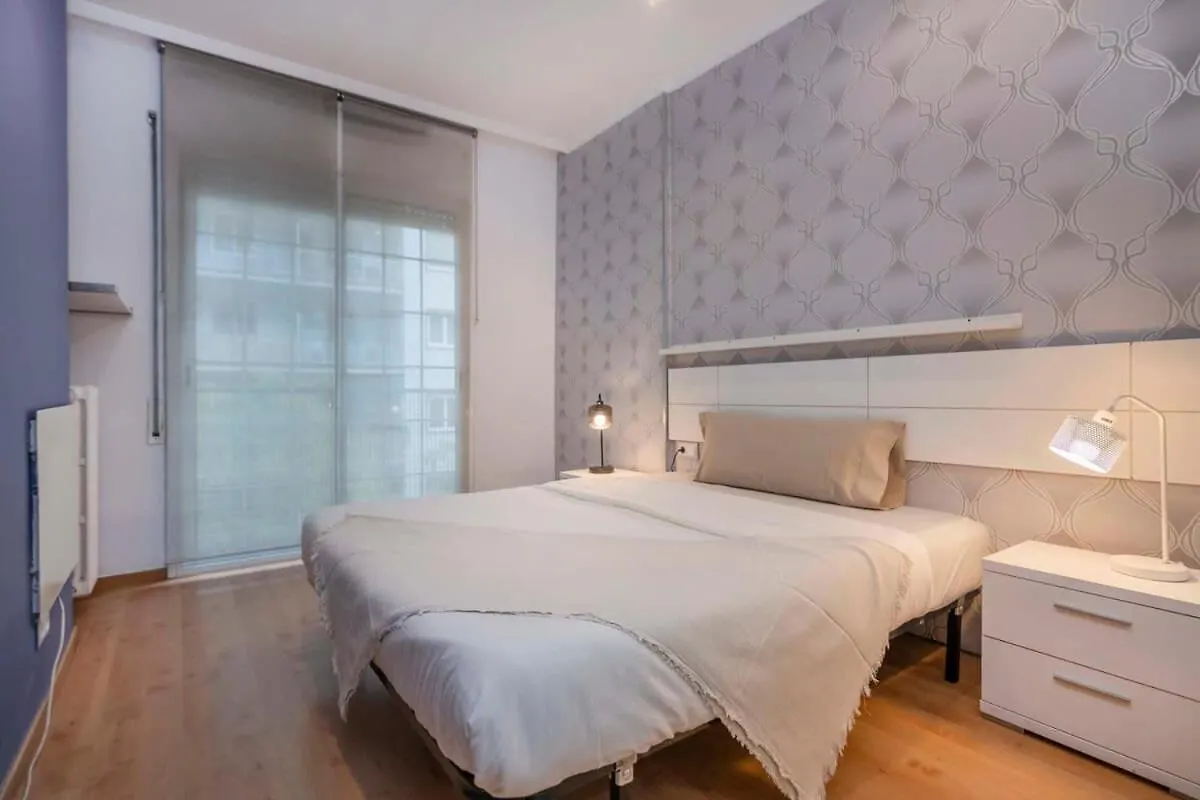 Apartament Comfy 4Bd-2Bth With Terrace In Plaza Espana Barcelona Hiszpania